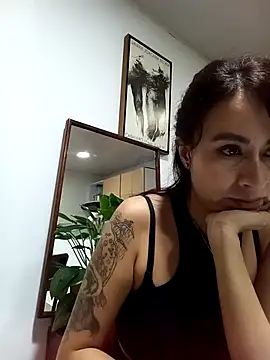 Snapshot of reme_ark23 chatting on March 2025 02:27:01 AM reme ark23 online show from March 2025 02:27:01 AM