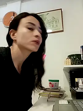 Snapshot of reme_ark23 chatting on September 2025 04:34:02 AM reme ark23 online show from September 2025 04:34:02 AM