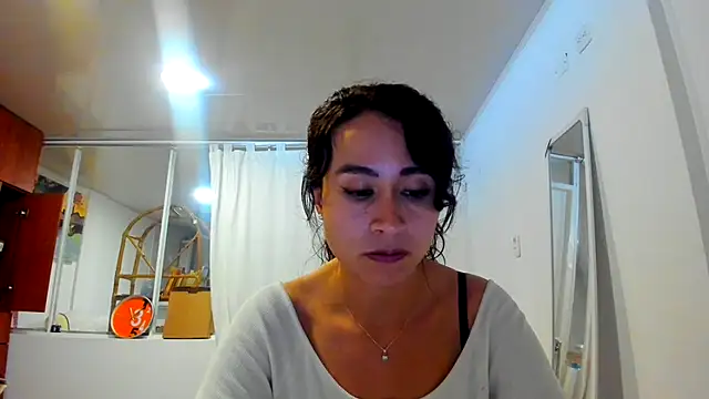 Snapshot of reme_ark23 chatting on October 2025 04:04:02 AM reme ark23 online show from October 2025 04:04:02 AM