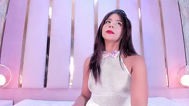 Snapshot of AlinaSweett chatting on January 2025 08:11:01 PM AlinaSweett online show from January 2025 08:11:01 PM