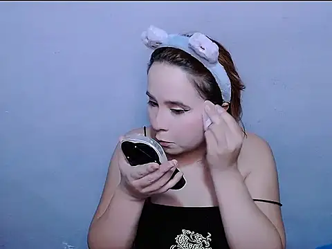 SubLayla01 online show from March 2026 06:00:01 PM