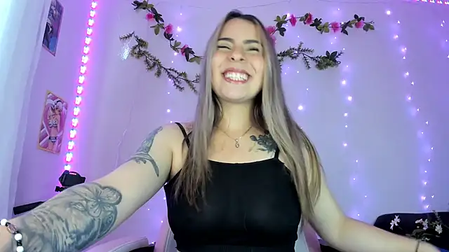 Snapshot of GabyVandriel chatting on November 2025 09:03:01 PM GabyVandriel online show from November 2025 09:03:01 PM