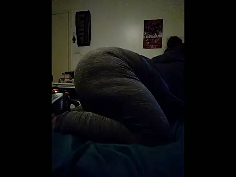 Snapshot of missthickness35_Pika chatting on June 2026 07:24:02 PM missthickness35 Pika online show from June 2026 07:24:02 PM