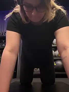 amooraaamoon online show from November 2025 12:50:02 PM