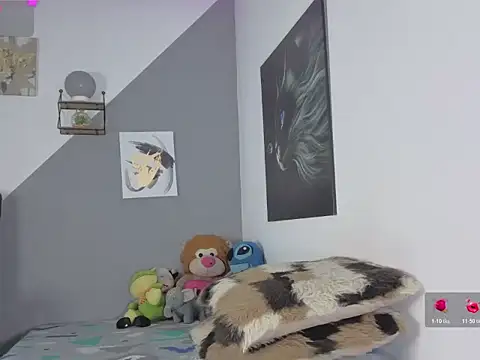 charlotte 002 online show from November 2025 01:15:02 AM