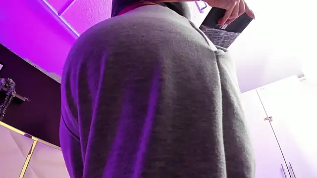 April bowie online show from January 2026 11:47:01 AM