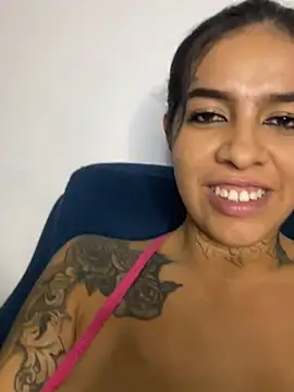 Snapshot of AbbyFtLuna chatting on December 2024 03:27:02 AM AbbyFtLuna online show from December 2024 03:27:02 AM