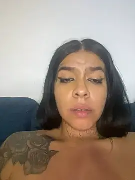 Snapshot of AbbyFtLuna chatting on December 2024 06:52:01 AM AbbyFtLuna online show from December 2024 06:52:01 AM