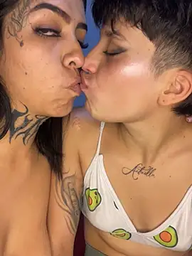 Snapshot of AbbyFtLuna chatting on February 2025 11:01:02 PM AbbyFtLuna online show from February 2025 11:01:02 PM