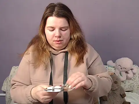 so shy online show from December 2025 07:12:01 AM