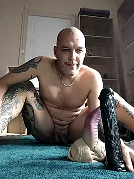 Snapshot of Psykoanal@xh chatting on November 2025 01:24:01 PM Psykoanalxh online show from November 2025 01:24:01 PM