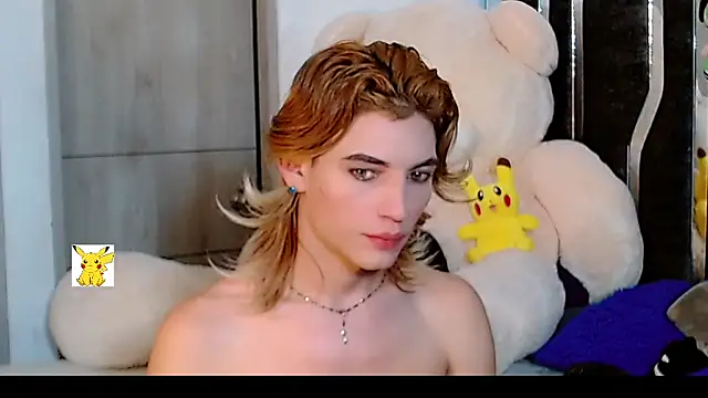 Snapshot of honey_skin chatting on December 2024 11:26:02 PM honey skin online show from December 2024 11:26:02 PM