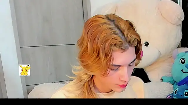 Snapshot of honey_skin chatting on December 2024 07:39:01 AM honey skin online show from December 2024 07:39:01 AM