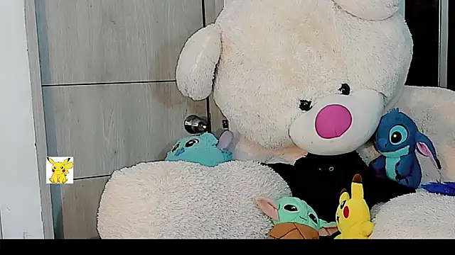 Snapshot of honey_skin chatting on December 2024 07:55:01 AM honey skin online show from December 2024 07:55:01 AM