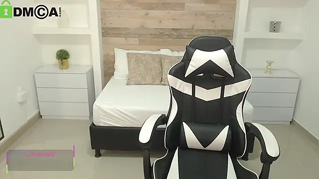 candy summer28 online show from September 2025 07:17:02 PM