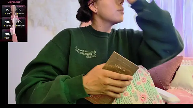 Ag4ta  online show from February 2025 09:26:02 PM