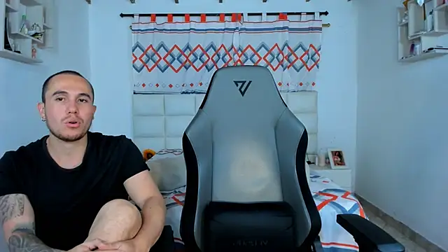 xxx sweet couple  online show from March 2025 05:20:02 AM