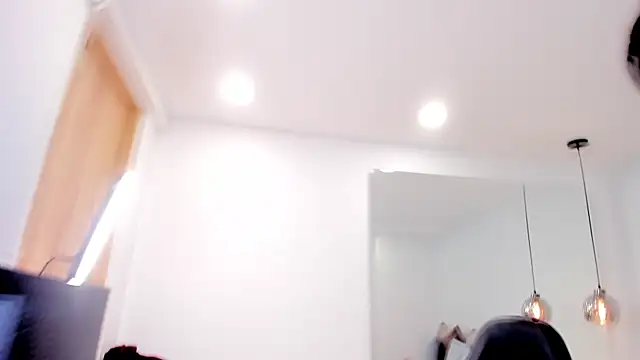 dolly walker online show from February 2025 08:38:01 AM