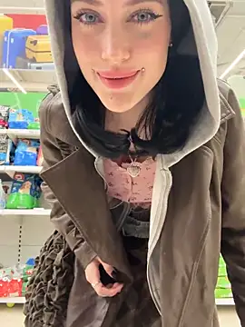 Melissa crazy online show from October 2025 03:36:01 PM