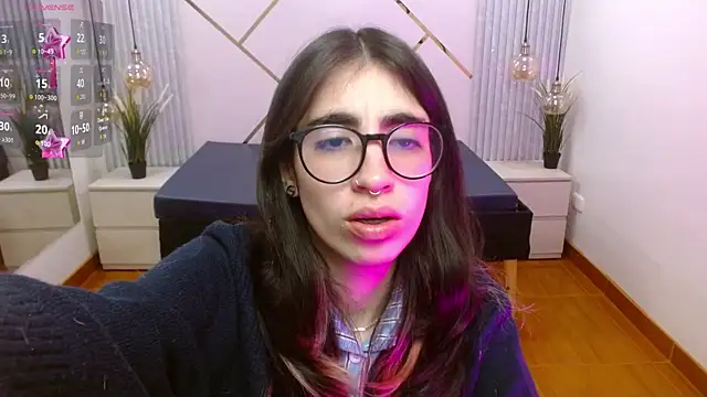 LenaRoses online show from November 2025 05:02:01 PM