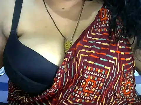 Snapshot of dramebaz_queen chatting on May 2026 06:45:01 PM dramebaz queen online show from May 2026 06:45:01 PM