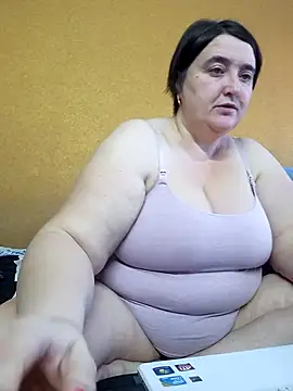 Snapshot of Liluboobs chatting on February 2025 06:48:01 AM Liluboobs online show from February 2025 06:48:01 AM