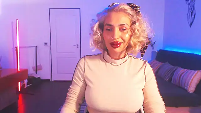 beauty chl0e online show from January 2025 08:42:01 PM