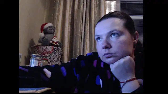 amorelara online show from November 2025 03:19:02 PM