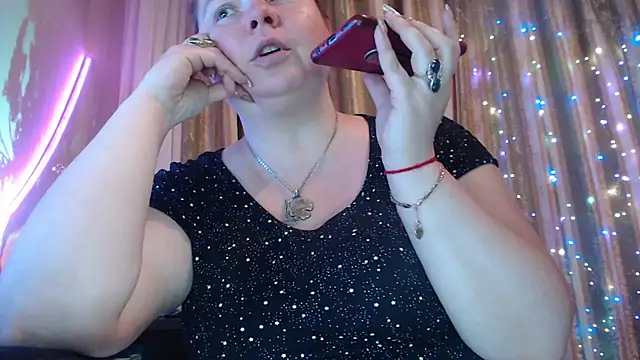 Snapshot of amorelara chatting on July 2026 07:03:01 AM amorelara online show from July 2026 07:03:01 AM