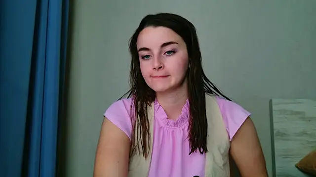 Miss Arwen online show from June 2026 06:26:02 AM