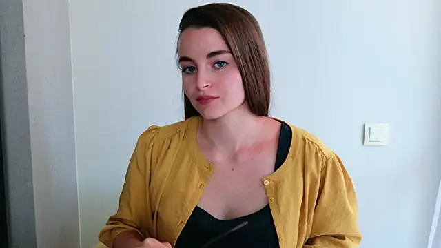 Snapshot of Miss_Arwen chatting on June 2026 09:14:01 AM Miss Arwen online show from June 2026 09:14:01 AM