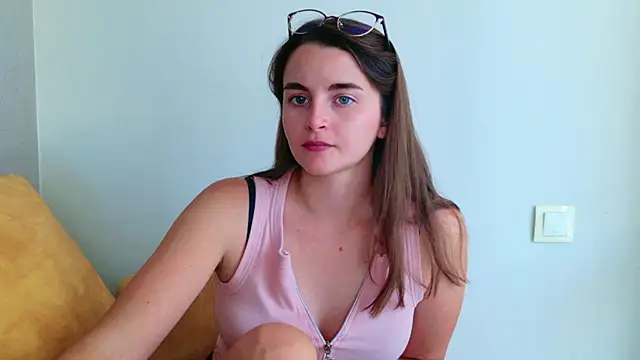 Snapshot of Miss_Arwen chatting on July 2026 12:51:01 PM Miss Arwen online show from July 2026 12:51:01 PM