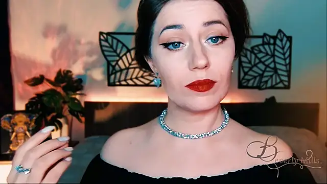 Snapshot of MissBeverlyMills chatting on February 2025 09:54:01 AM MissBeverlyMills online show from February 2025 09:54:01 AM