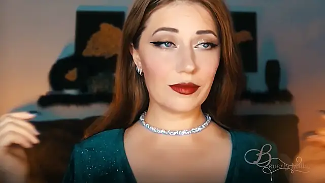 Snapshot of MissBeverlyMills chatting on September 2025 08:00:02 PM MissBeverlyMills online show from September 2025 08:00:02 PM