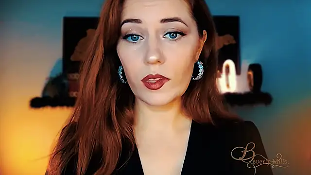 MissBeverlyMills online show from November 2025 05:33:01 AM