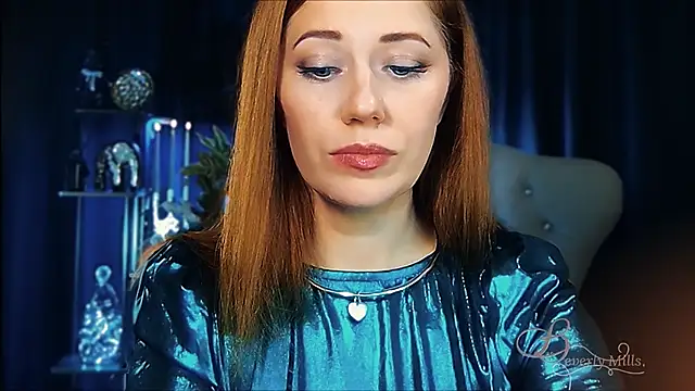 MissBeverlyMills online show from April 2026 04:37:02 AM