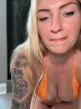 MaggieMayI89 online show from June 2026 05:40:02 PM