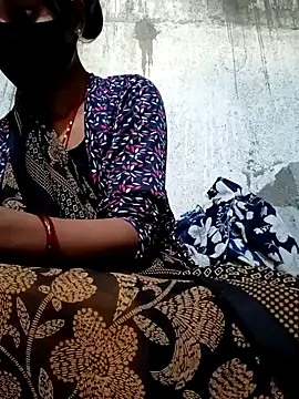 Snapshot of Anushka_Ji chatting on February 2025 03:45:01 AM Anushka Ji online show from February 2025 03:45:01 AM