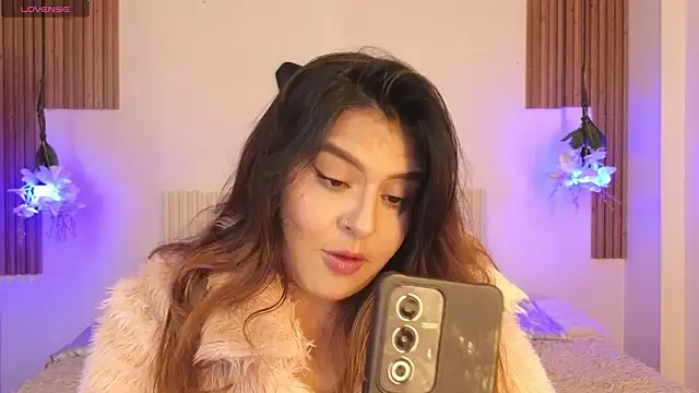  poison sweet online show from February 2026 07:00:02 PM