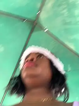 Snapshot of Tamara_Lubezkii chatting on December 2024 04:21:02 PM Tamara Lubezkii online show from December 2024 04:21:02 PM