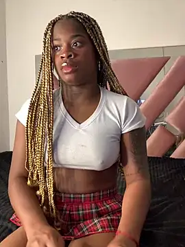 Snapshot of Tamara_Lubezkii chatting on January 2025 06:02:01 PM Tamara Lubezkii online show from January 2025 06:02:01 PM