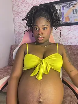 Snapshot of Tamara_Lubezkii chatting on September 2025 09:18:01 PM Tamara Lubezkii online show from September 2025 09:18:01 PM