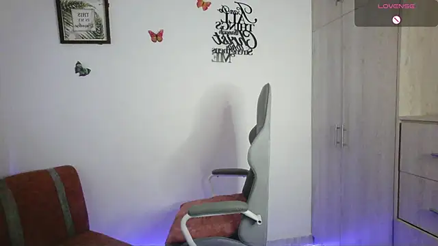 Snapshot of Nala_j8 chatting on July 2026 03:21:02 PM Nala j8 online show from July 2026 03:21:02 PM