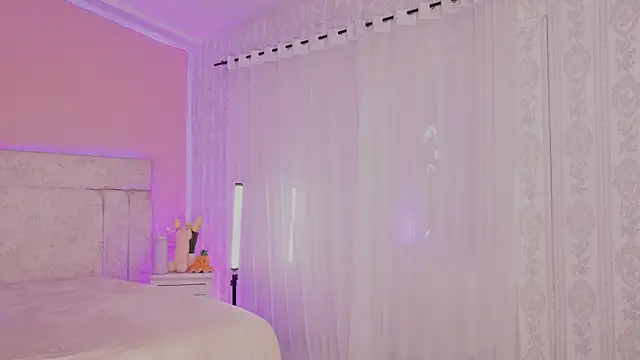 VeronicaMartiin online show from February 2026 09:27:01 PM