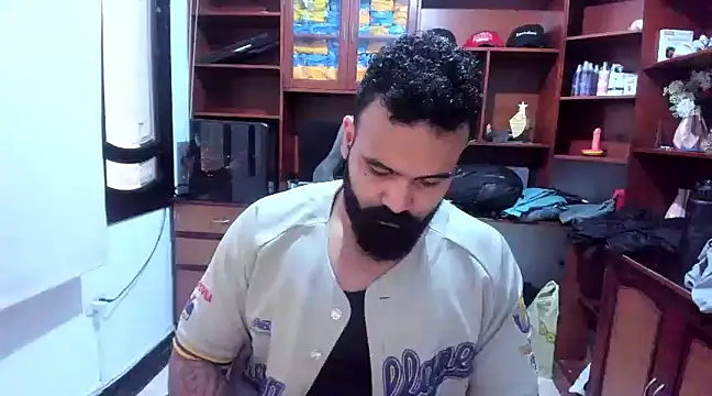 Drako Argentii online show from December 2024 06:04:02 PM