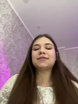 Snapshot of Vikki_toriya chatting on December 2024 01:51:02 PM Vikki toriya online show from December 2024 01:51:02 PM