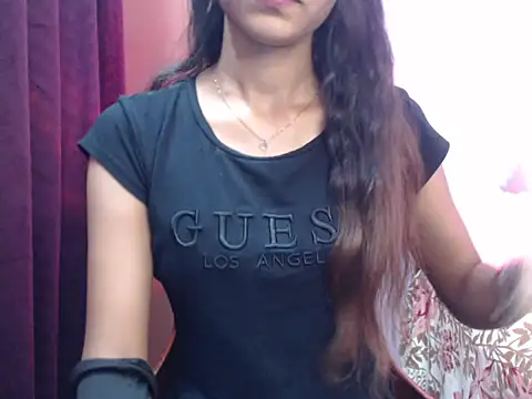 Angel kiyara online show from September 2025 06:13:01 PM