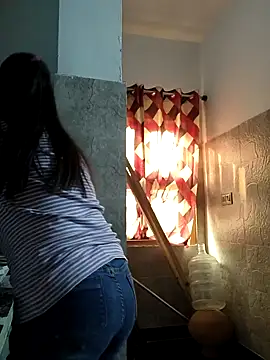 Snapshot of Sarita_7 chatting on December 2024 03:51:02 AM Sarita 7 online show from December 2024 03:51:02 AM