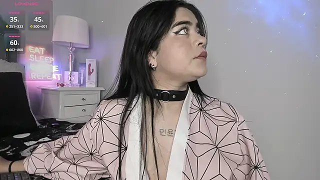 atena hill online show from September 2025 07:25:01 PM