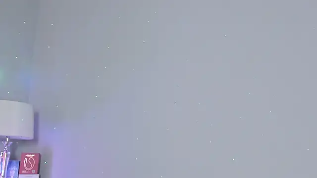 atena hill online show from October 2025 07:32:01 PM